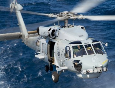 Aegean Hawk: Δείτε την εντυπωσιακή μεταφορά ασθενούς... από κρουαζιερόπλοιο (βίντεο)